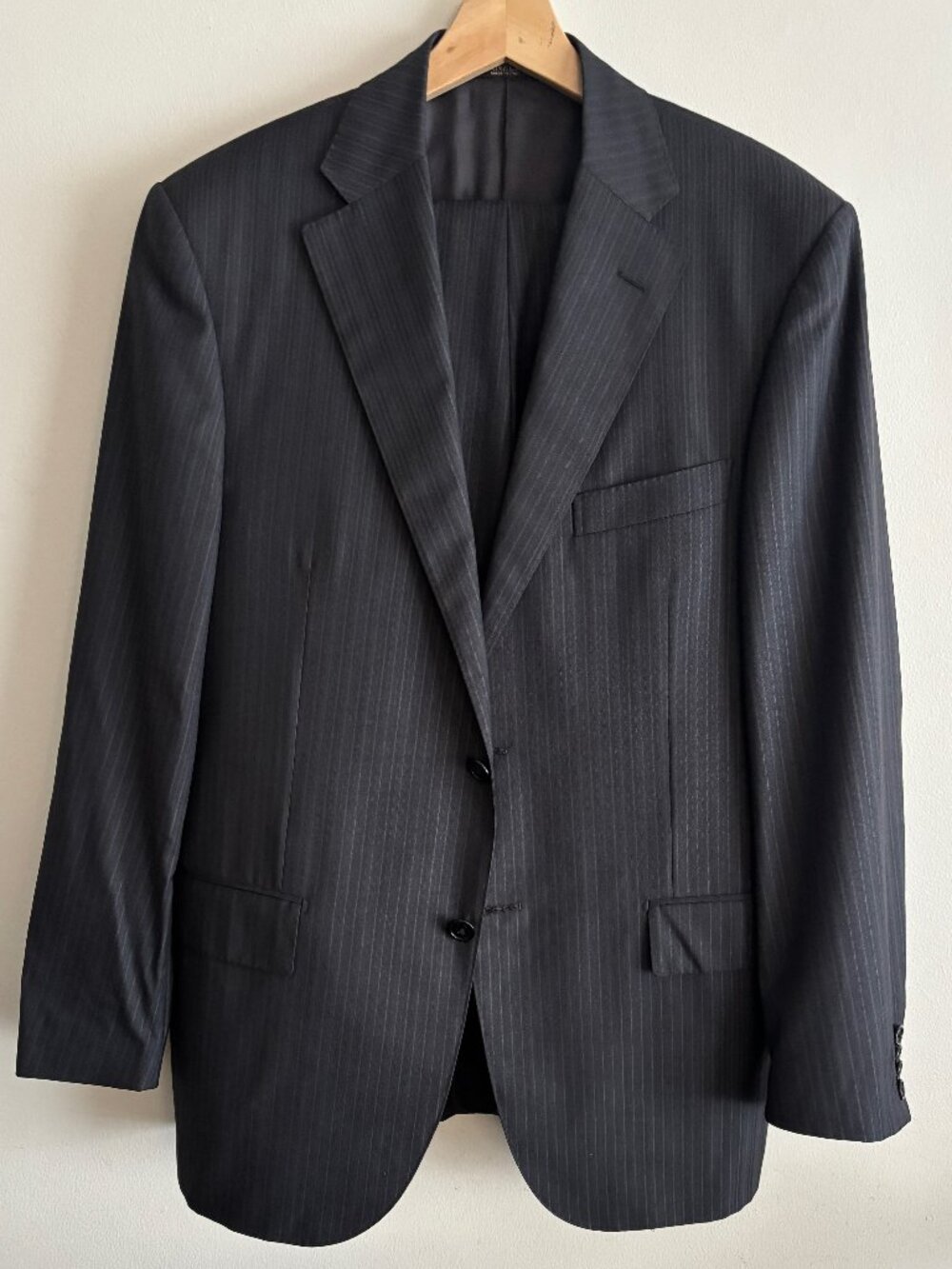 $2800 Corneliani Charcoal Grey Pinstripe Wool Suit -- 40R Pants 32 Made in Italy